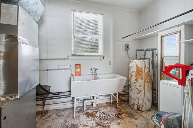 515 W Burr Oak Street, Centreville, MI 49032