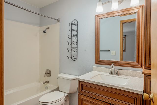3264 EDBY ROAD, Fairbanks, AK 99712