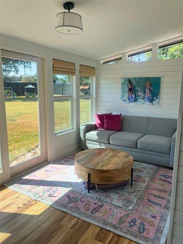 1716 Westwood LN, Georgetown, TX 78628