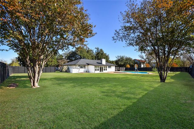 1716 Westwood LN, Georgetown, TX 78628