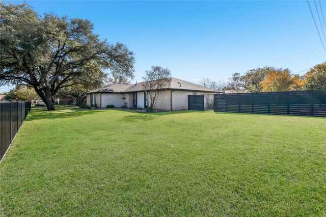 1716 Westwood LN, Georgetown, TX 78628