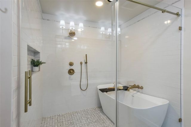 1716 Westwood LN, Georgetown, TX 78628