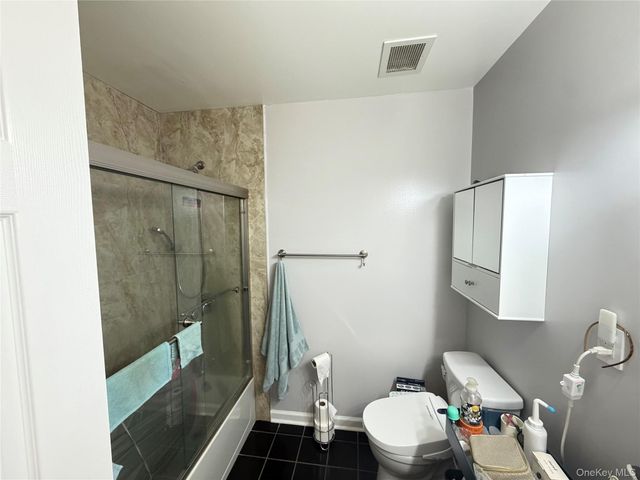 3-31 Endeavor Place B, College Point, NY 11356