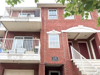 3-31 Endeavor Place B, College Point, NY 11356