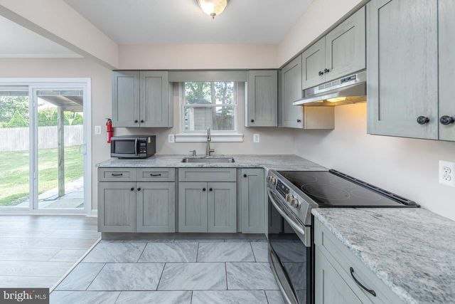10 PROSPECT CT, Sicklerville, NJ 08081