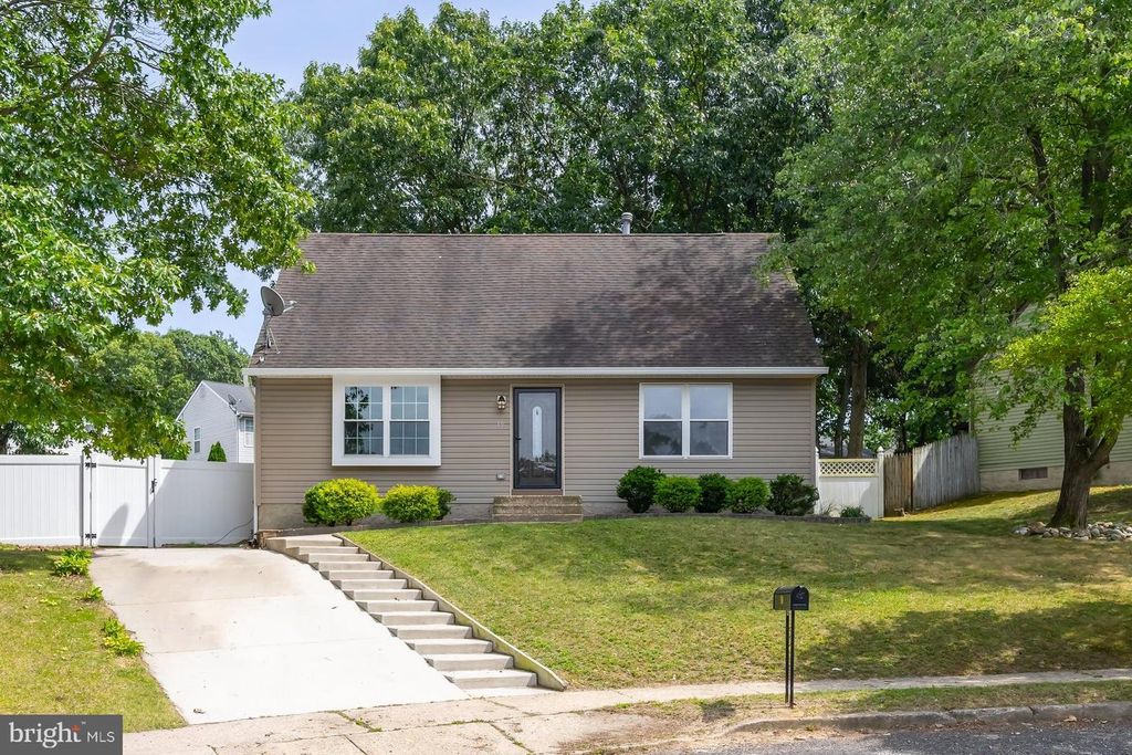 10 PROSPECT CT, Sicklerville, NJ 08081