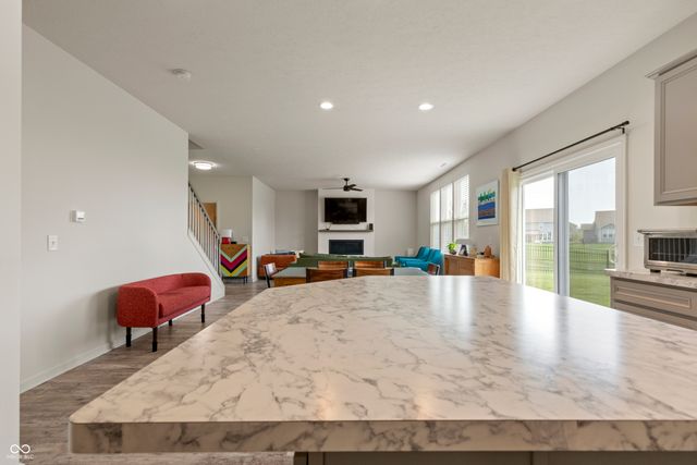 1212 Bedford Drive, Avon, IN 46123