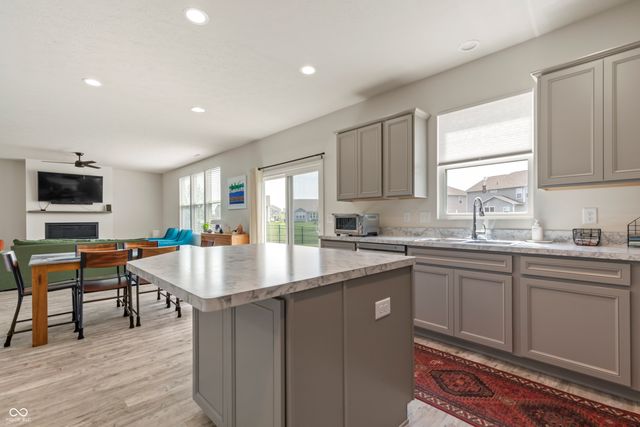 1212 Bedford Drive, Avon, IN 46123
