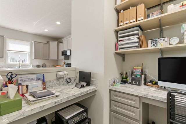 1212 Bedford Drive, Avon, IN 46123