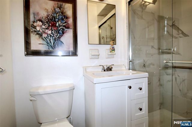 5-22 Dorothy Street, Fair Lawn, NJ 07410
