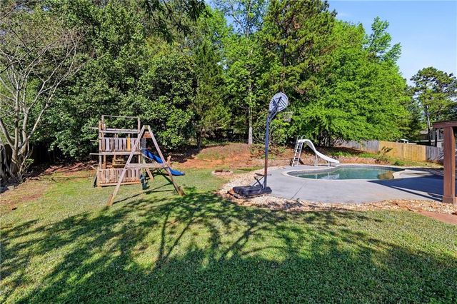 1015 Windhaven Drive, Alpharetta, GA 30005