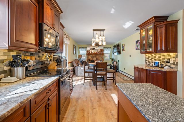 194 Miller Place Road, Miller Place, NY 11764