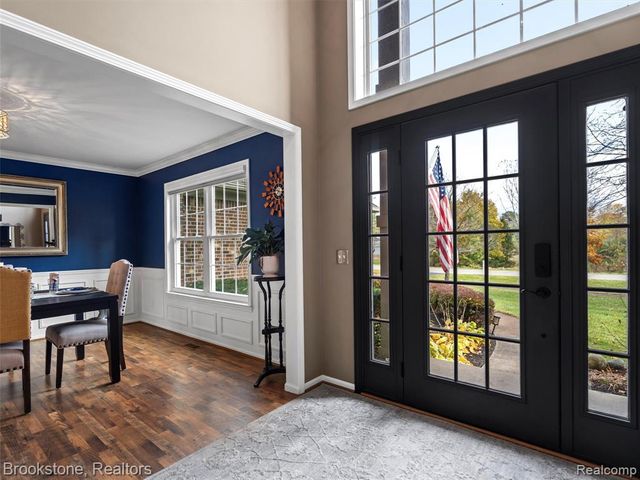 6707 Forest Pointe Boulevard, Davisburg, MI 48350