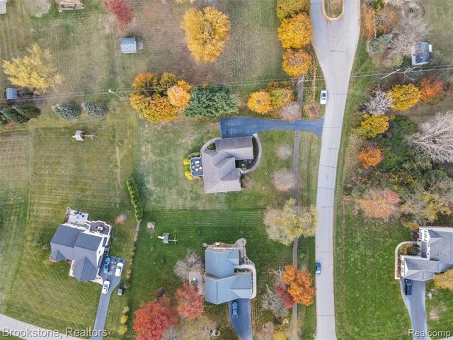 6707 Forest Pointe Boulevard, Davisburg, MI 48350