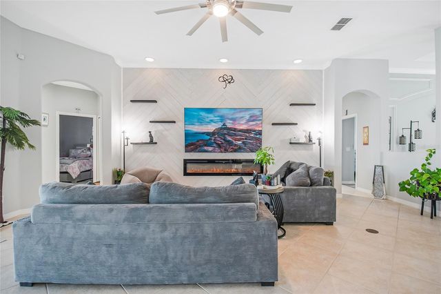 2251 RAMBLING OAKS WAY, Kissimmee, FL 34746