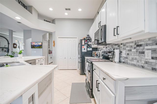 2251 RAMBLING OAKS WAY, Kissimmee, FL 34746