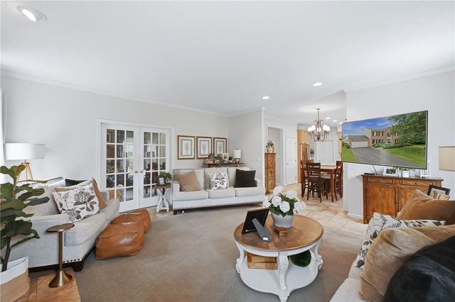 110 Neshannock Trails Dr, Neshannock Twp, PA 16105