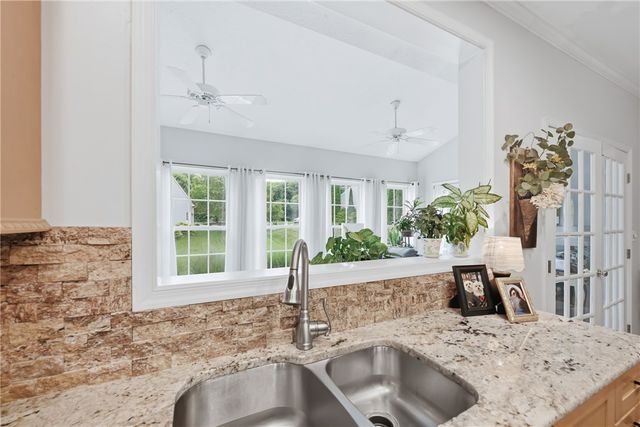 110 Neshannock Trails Dr, Neshannock Twp, PA 16105