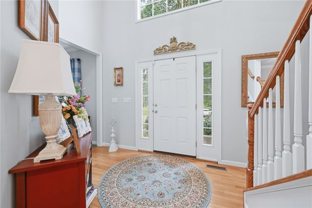 110 Neshannock Trails Dr, Neshannock Twp, PA 16105