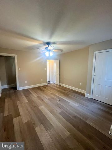 832 LAMBERTON ST, Trenton, NJ 08611