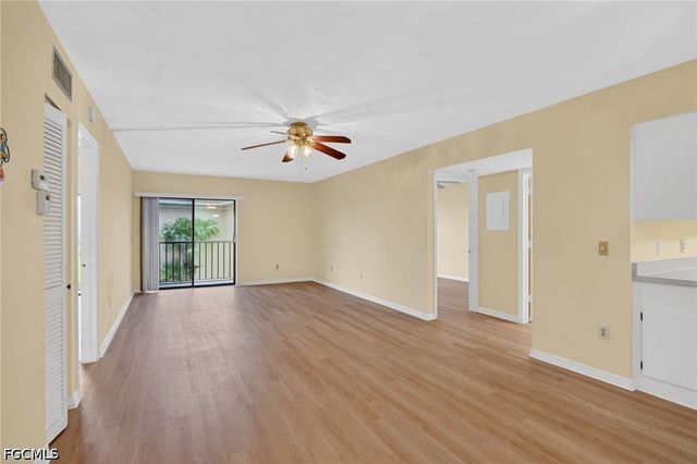 12481 McGregor BLVD 17, Fort Myers, FL 33919