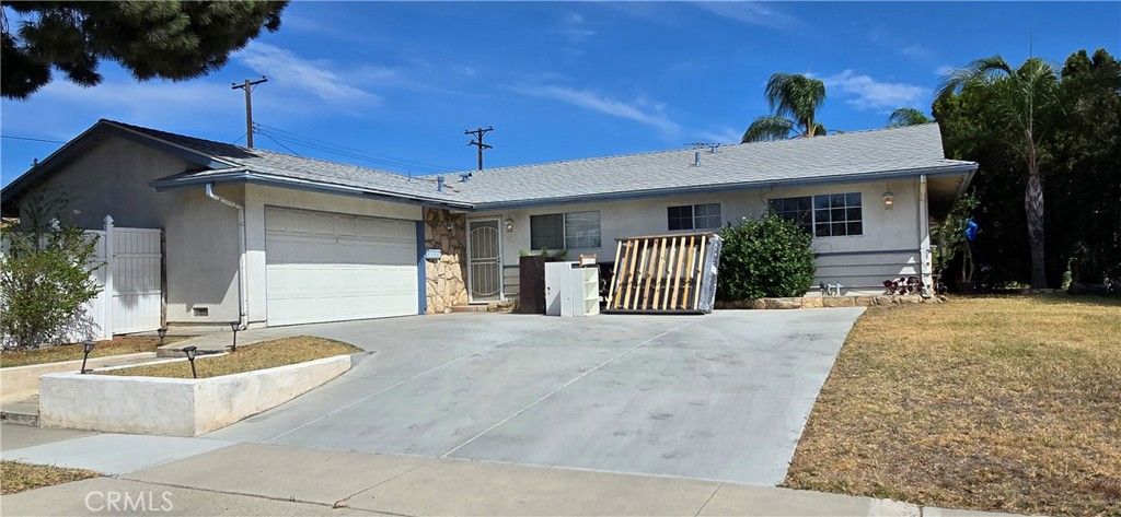 Image 1 of property listing at 1167 Serene, Corona, CA 92878