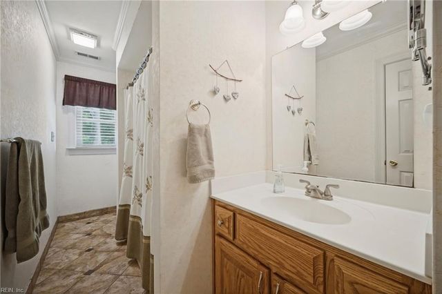 705 Aspen Forest CT, Chesapeake, VA 23322