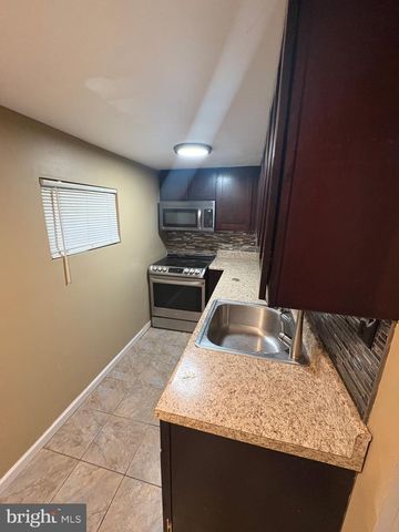 2837 N WATTS ST, Philadelphia, PA 19132