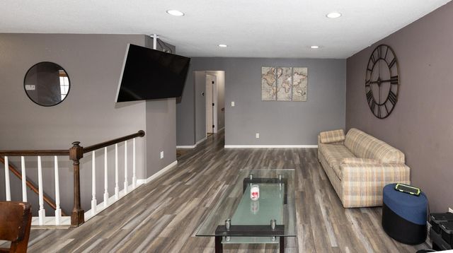 612 7th Avenue W, West Fargo, ND 58078