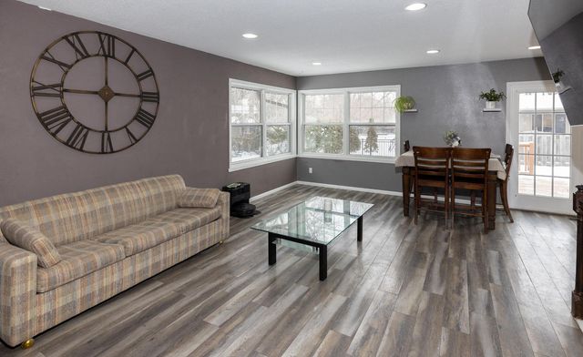 612 7th Avenue W, West Fargo, ND 58078