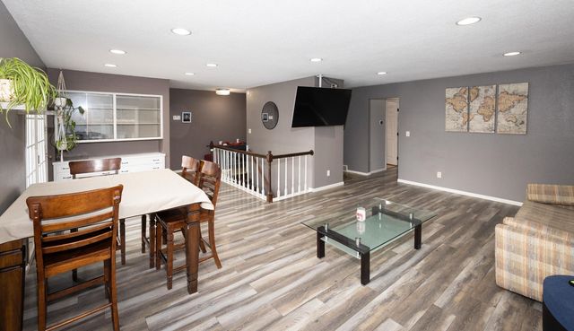 612 7th Avenue W, West Fargo, ND 58078