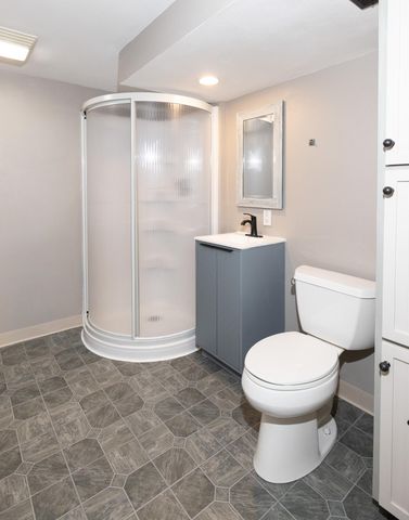 612 7th Avenue W, West Fargo, ND 58078