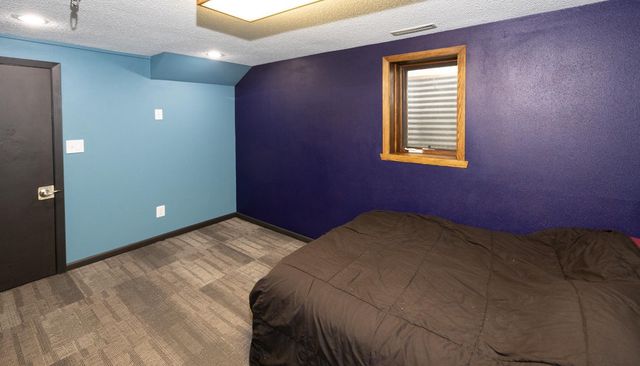 612 7th Avenue W, West Fargo, ND 58078