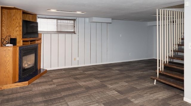 612 7th Avenue W, West Fargo, ND 58078