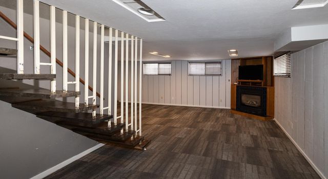 612 7th Avenue W, West Fargo, ND 58078