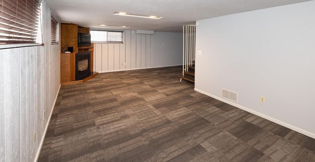 612 7th Avenue W, West Fargo, ND 58078