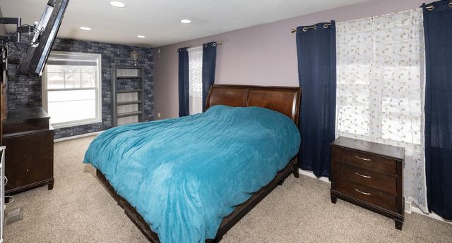 612 7th Avenue W, West Fargo, ND 58078