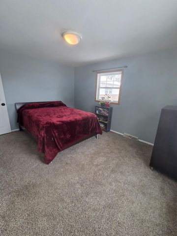 612 7th Avenue W, West Fargo, ND 58078