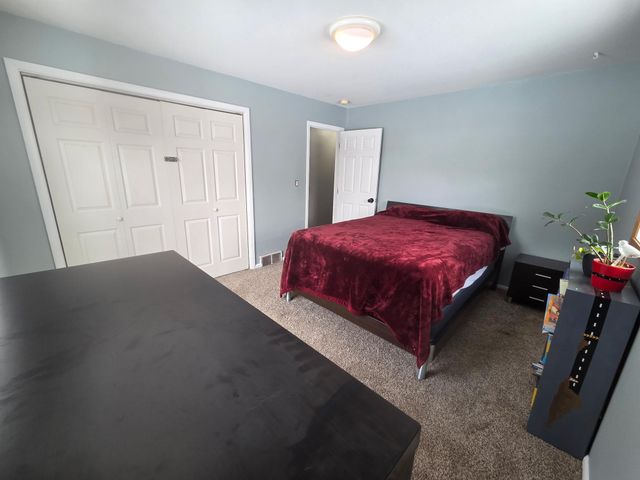 612 7th Avenue W, West Fargo, ND 58078