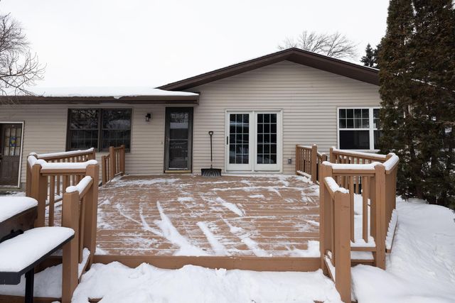 612 7th Avenue W, West Fargo, ND 58078