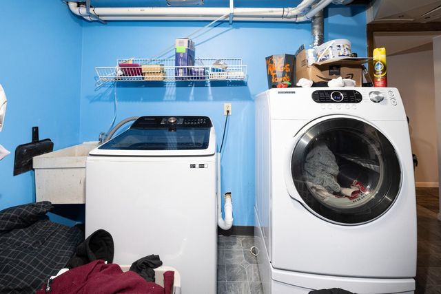 612 7th Avenue W, West Fargo, ND 58078