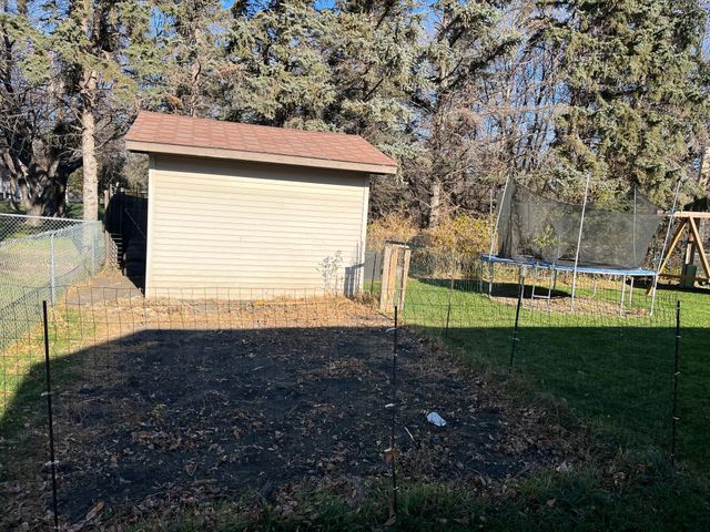 612 7th Avenue W, West Fargo, ND 58078