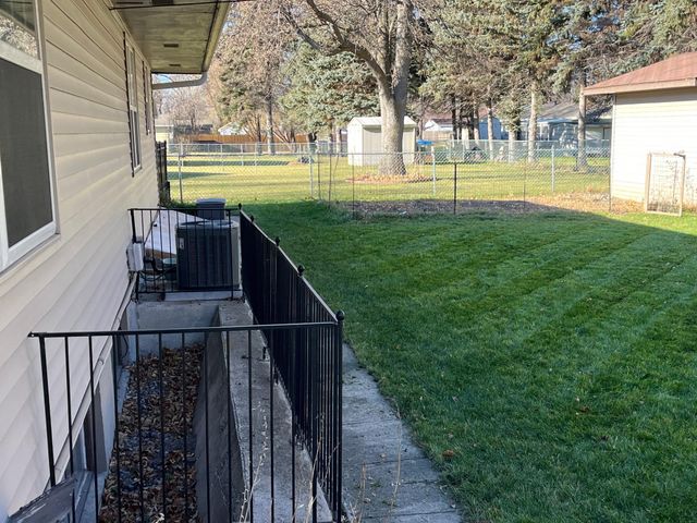 612 7th Avenue W, West Fargo, ND 58078