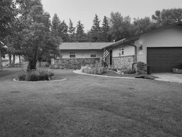 612 7th Avenue W, West Fargo, ND 58078