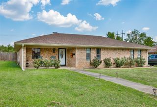 1212 Aspen Road, Gainesville, TX 76240