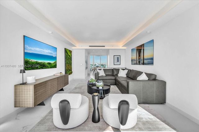 300 S Pointe Dr 1404, Miami Beach, FL 33139