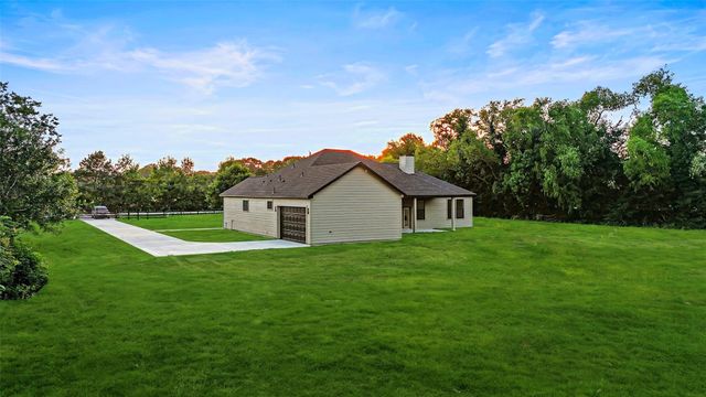 243 County Road 487, Dayton, TX 77535
