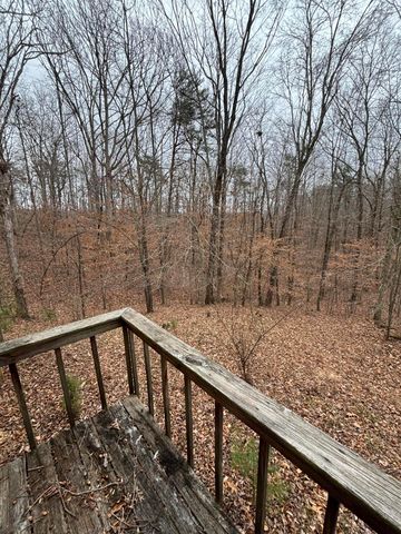 86 Elm Avenue, Nancy, KY 42544