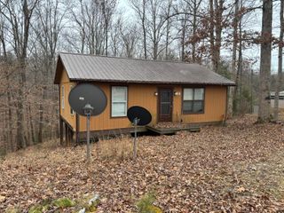 86 Elm Avenue, Nancy, KY 42544