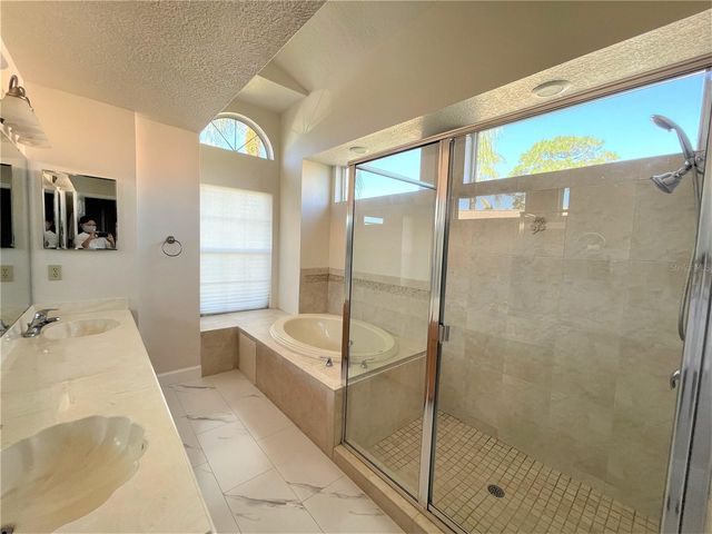 3913 KIAWA DRIVE, Orlando, FL 32837